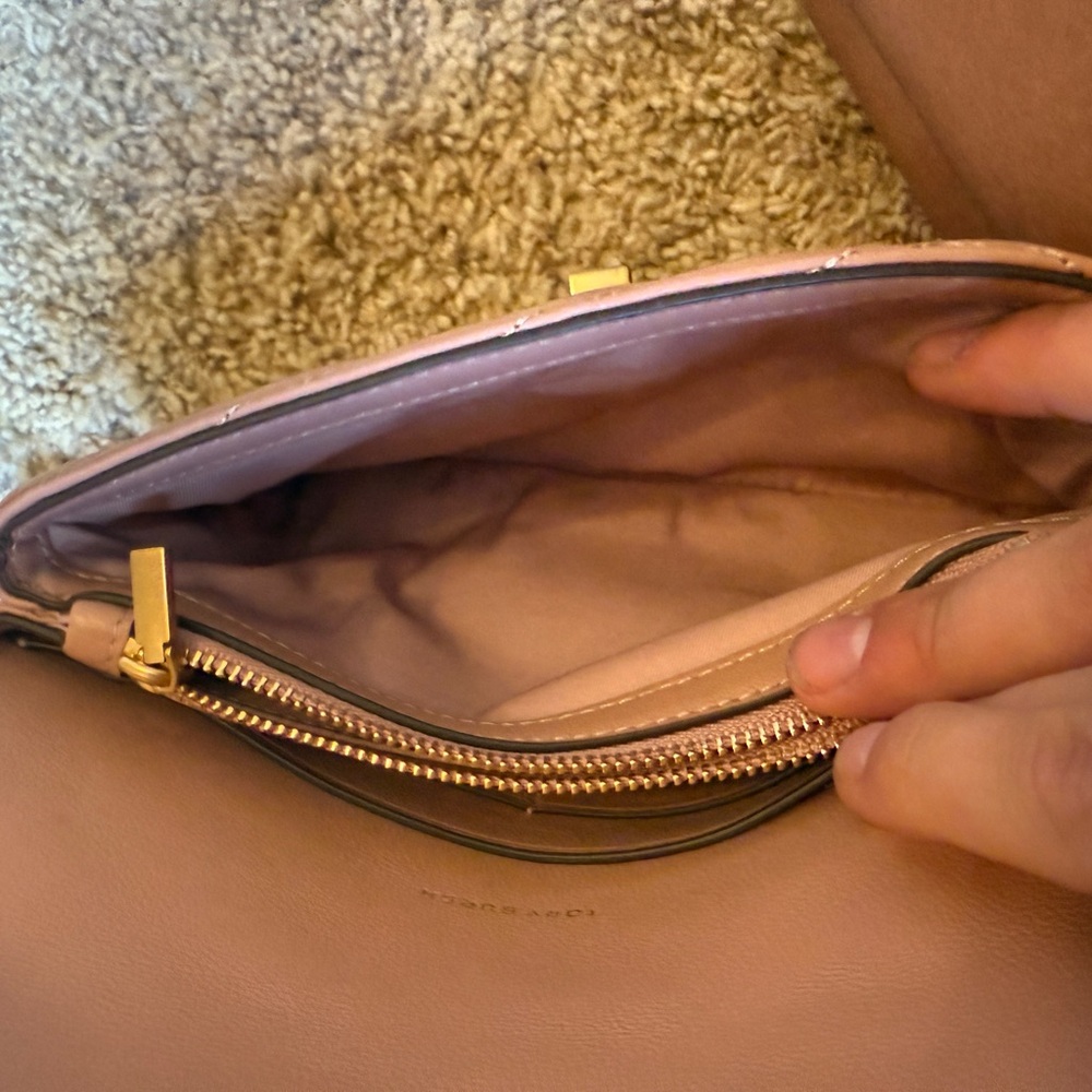 Tory Burch Blush Quilted Crossbody Bag - Picture 7 of 7